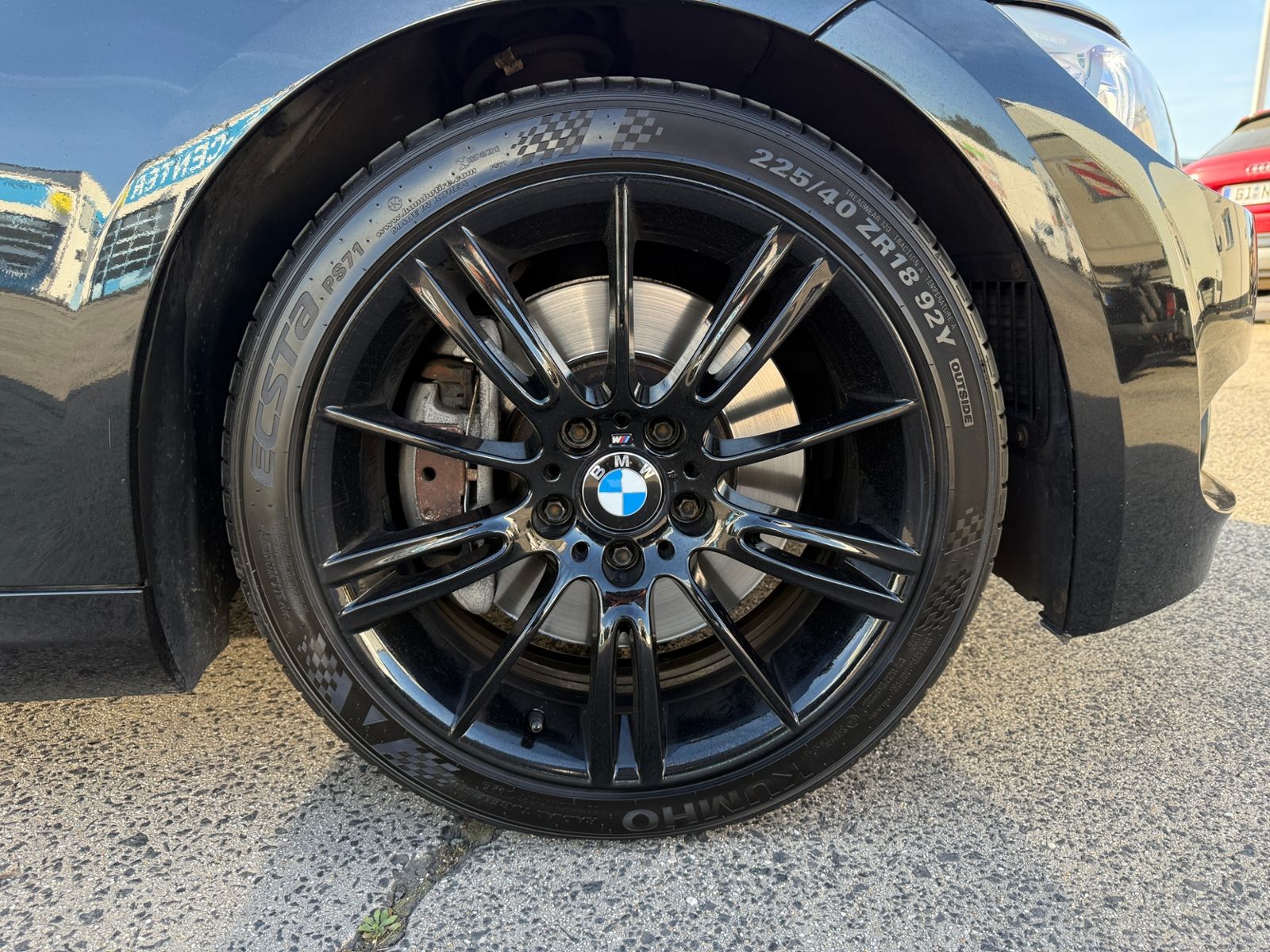 Fahrzeugabbildung BMW 335i Cabrio M-Paket H/K XENON NAVI