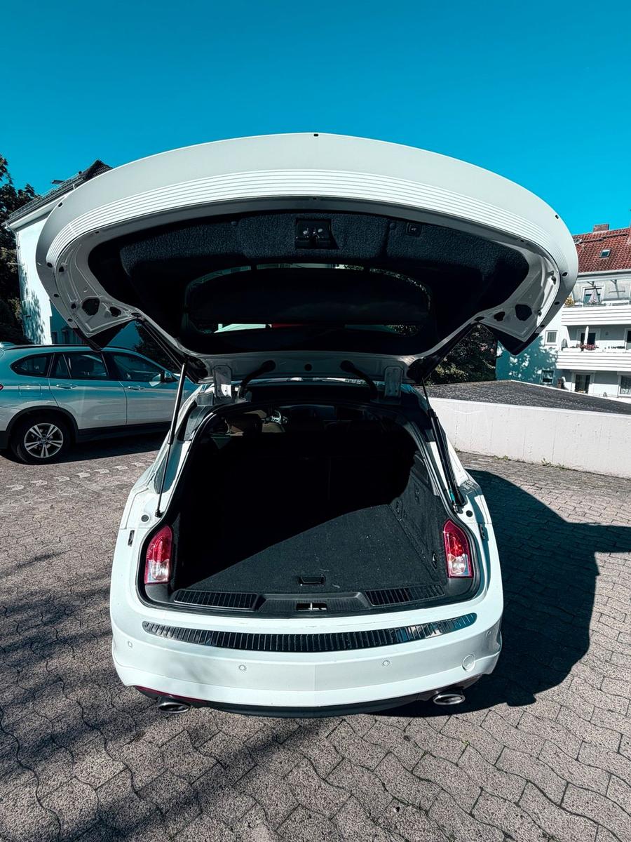 Opel Insignia 2013 — двигун 194 HP (143kW)