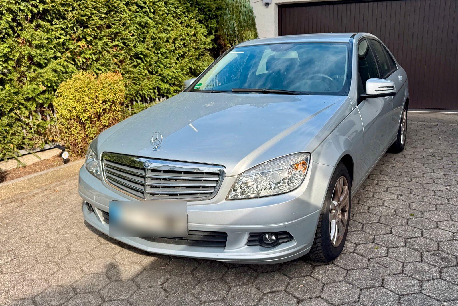 Mercedes-Benz C 180