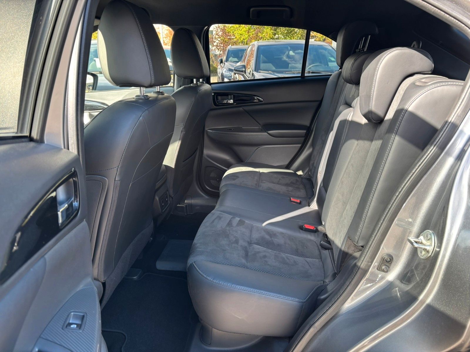 Fahrzeugabbildung Mitsubishi Eclipse Cross PHEV PLUS