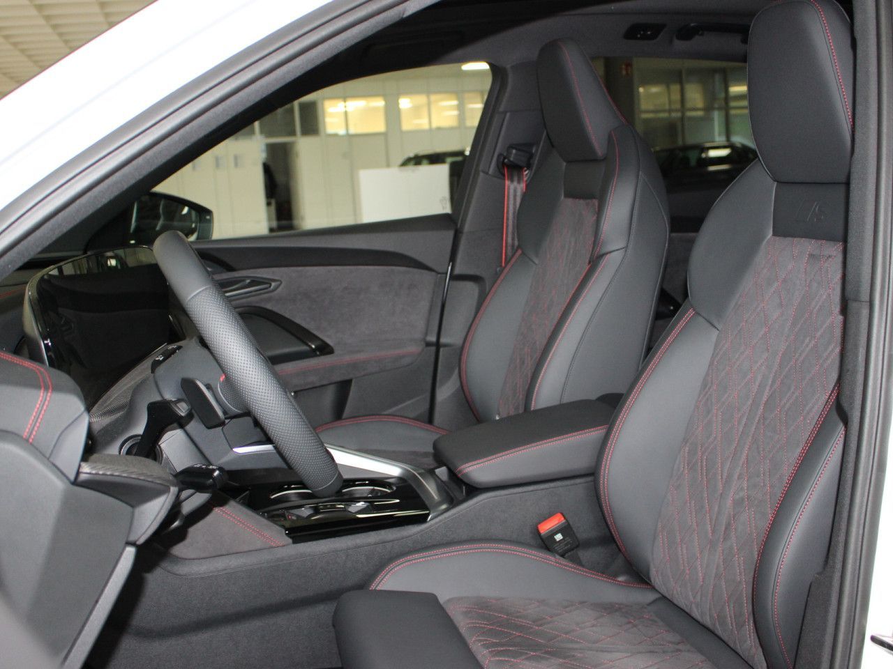 Fahrzeugabbildung Audi SQ5 TFSI quattro/AHK/St.HZ/Carbon/360