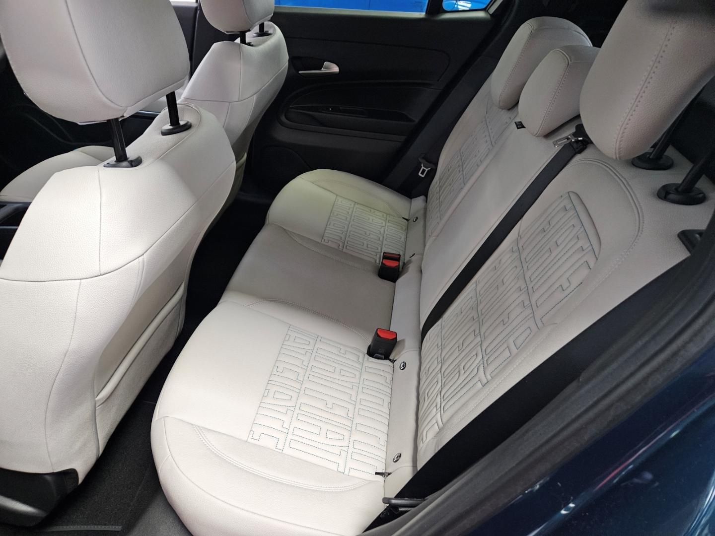 Fiat 600 1.2T MHEV La Prima - Navi  Massagesitze LED 