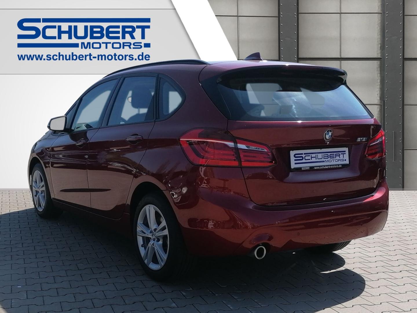 BMW 218 Active Tourer i Advantage Navi LED ACC El. H