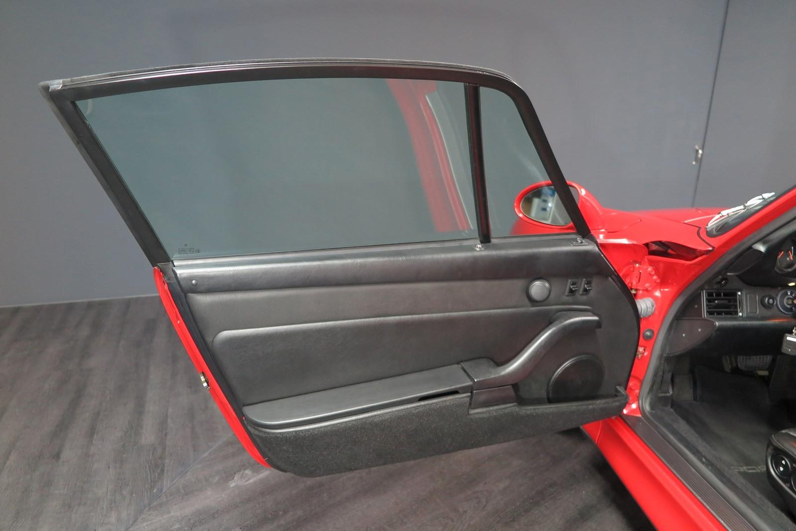 Porsche 993 Carrera 2S Tiptronic| 89tkm| SSD | Xenon |