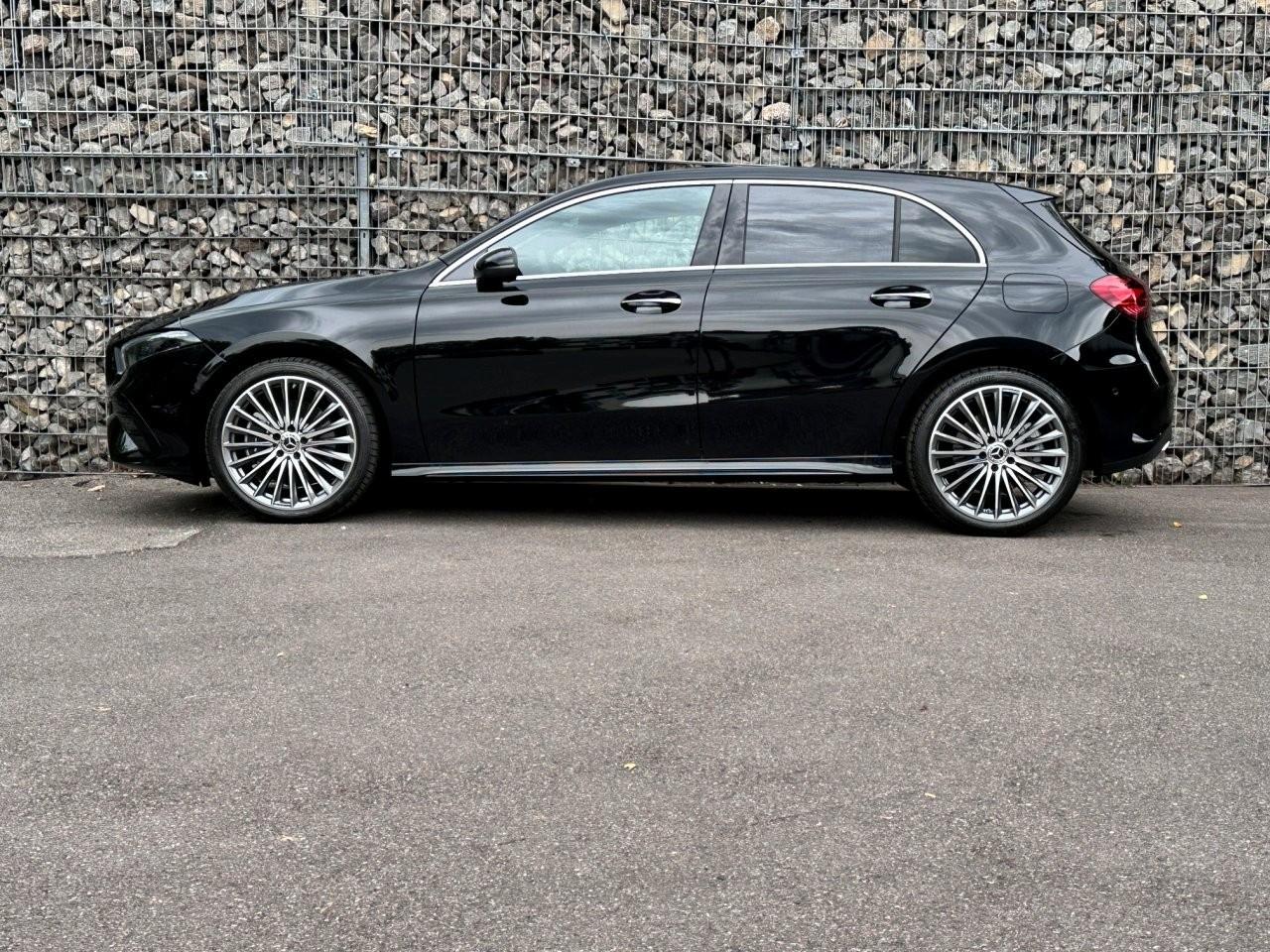 Mercedes-Benz A 250 e AMG Pano -Kamera -Ambiente -LED -Keyless