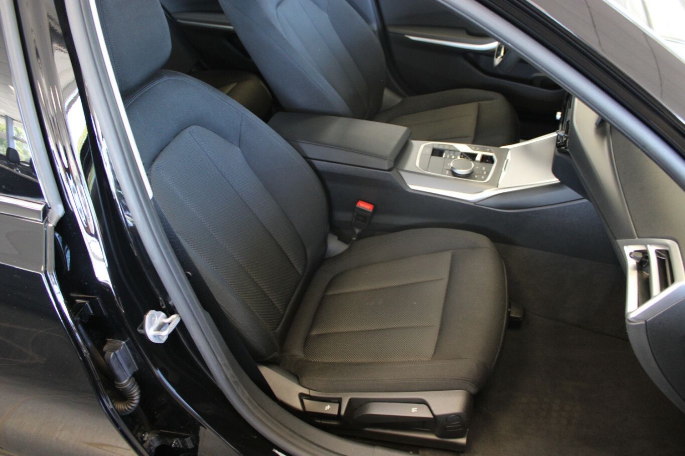 BMW 318 318i Touring Aut. foto 12