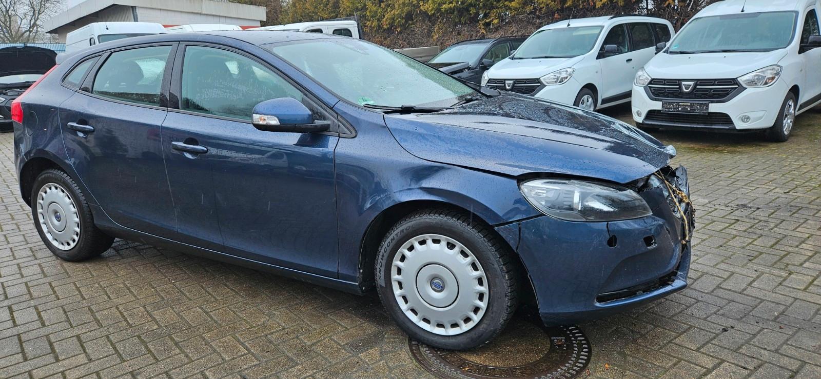 Volvo V40 2,0 D3 Geartronic Kinetic Euro5 TÜV 12/2026