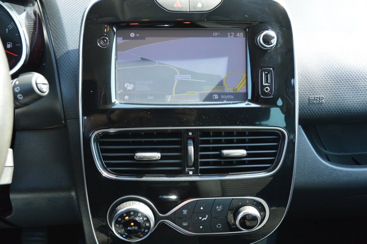 Fahrzeugabbildung Renault Clio IV AHK Alu  Limited