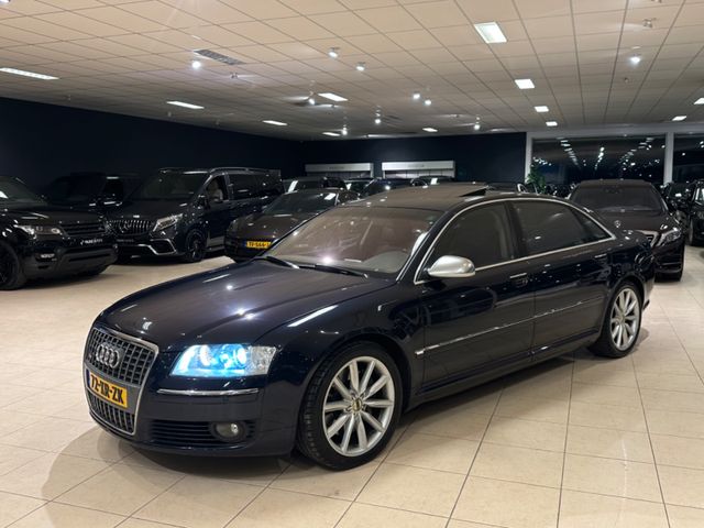 Audi A8 4.2 TDI Quattro LANG*S.DACH*KEYLESS*TISCH*VOL