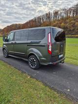 Ford Tourneo Custom Sport - Ford Tourneo Custom: Sport