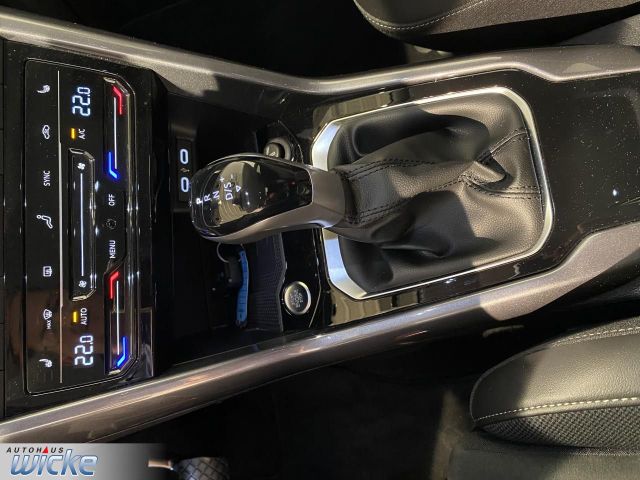 T-Roc 1.5 TSI DSG Style NAVI KLIMA PDC LED