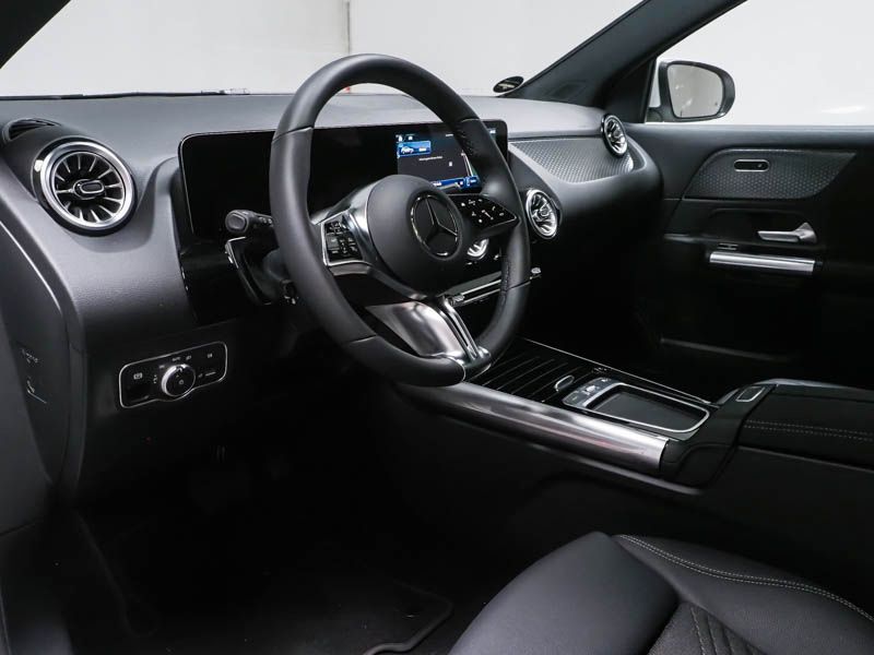 Fahrzeugabbildung Mercedes-Benz EQA 250+ BONUS+PANO+LENKRADHEIZ+KAMERA+