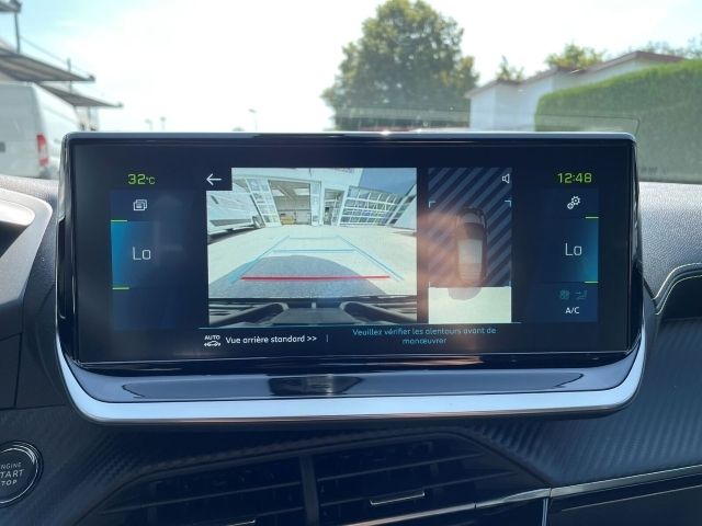 208 e GT 136 PS Navi Kamera Panoramadach