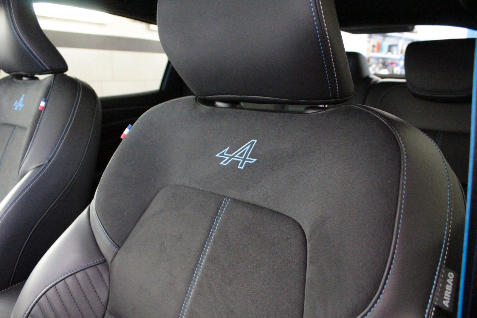 Fahrzeugabbildung Renault Arkana Mild Hybrid 160 EDC Esprit Alpine*15059*