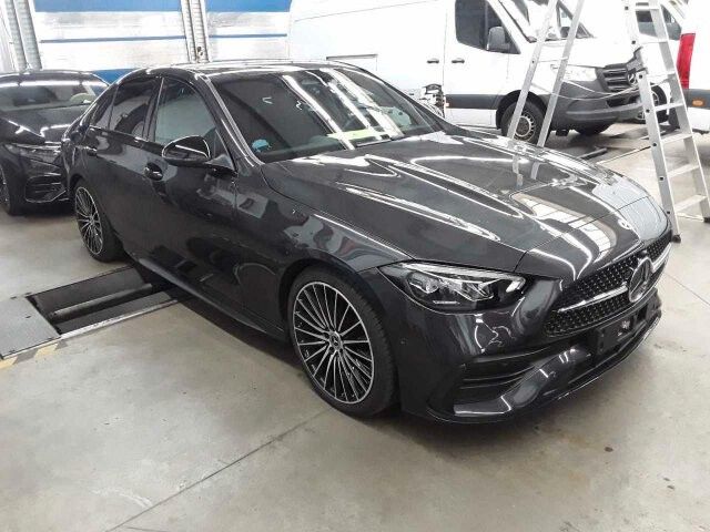 Fahrzeugabbildung Mercedes-Benz C 200 4M+AMG+Memory+Ambiente+SportFWNight+RFK