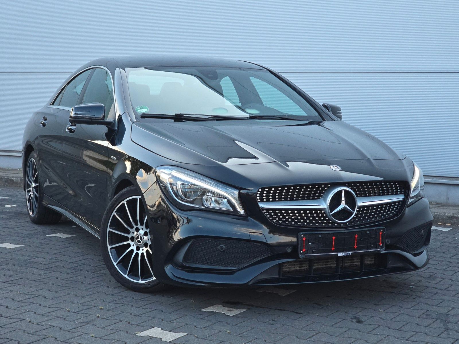 Mercedes-Benz CLA 200 AMG Line