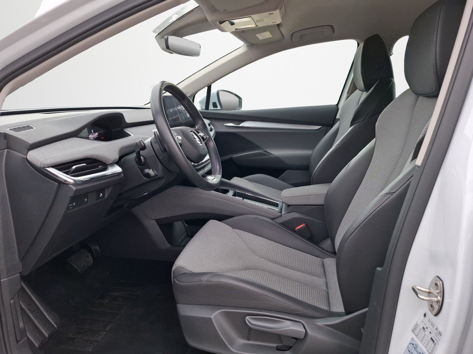 SKODA Enyaq 50 Loft KLIMA / ACC / NAVI / SITZHEIZUNG / - Image 9