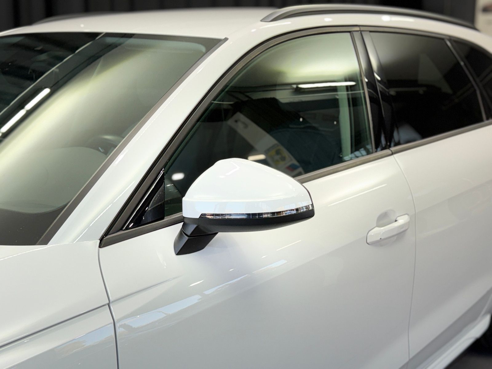 Fahrzeugabbildung Audi A4 Avant 35 TDI advanced|MATRIX|LCI|RF-KAMERA