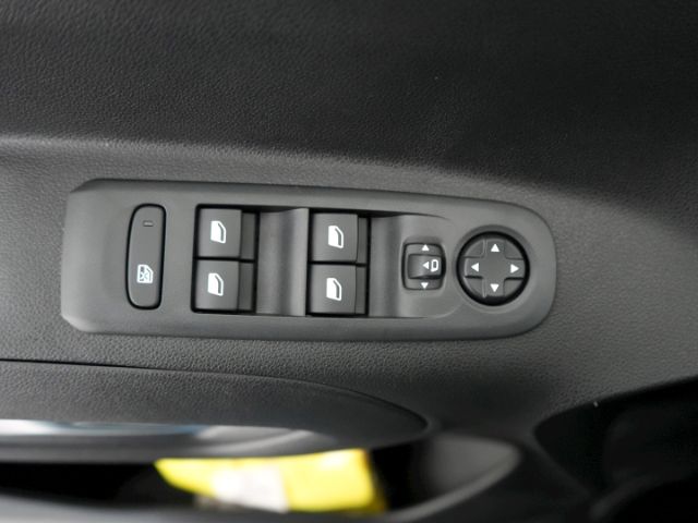 Combo-e Life E ULTIMATE XL 50kWH 7-SITZER+RÜCKFA