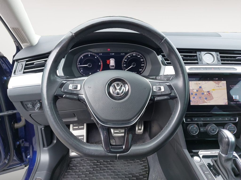 Fahrzeugabbildung Volkswagen Passat Alltrack 2.0 TDI 4Motion DCC AHZV Navi
