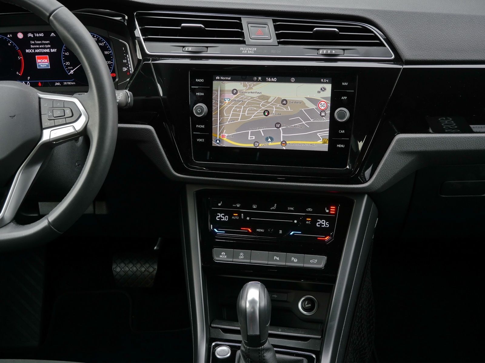 Volkswagen Touran - Bild 8
