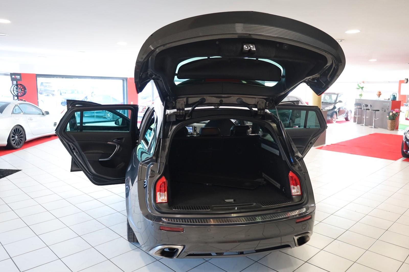 Opel Insignia A Sports Tourer OPC 4x4,Aut,BiXen,Navi,