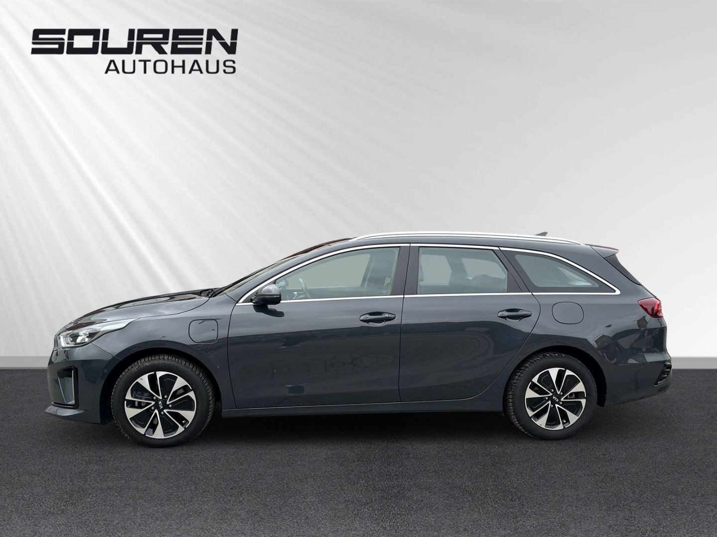 Fahrzeugabbildung Kia Ceed_sw 1.6 Plug-in Hybrid Spirit + Navi + Klima