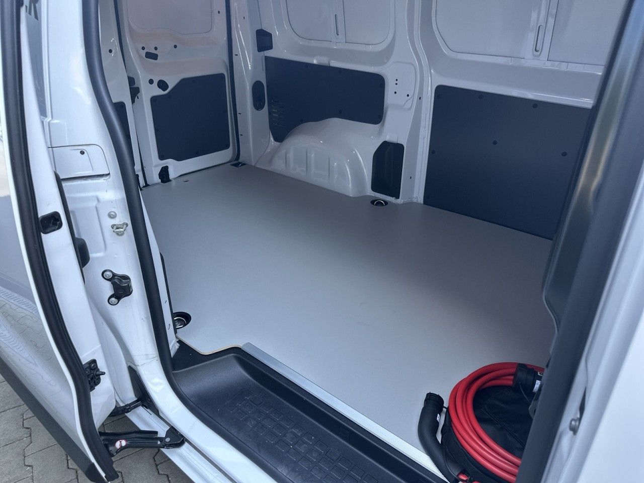 Fahrzeugabbildung Citroën ë-Jumpy Kasten Standard