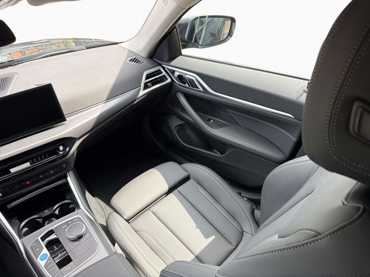 BMW i4 - Bild 12