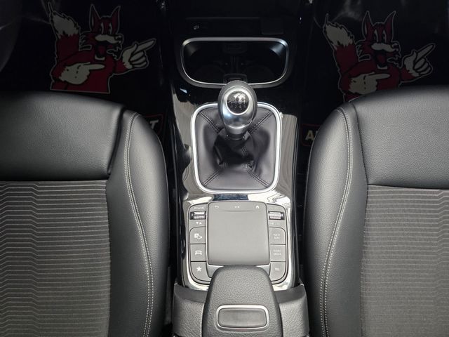 MERCEDES-BENZ A 200 — Foto 23