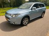 Mitsubishi Outlander 2.0 PHEV Instyle - Mitsubishi Outlander Instyle mit Hybrid-Antrieb (Benzin/Elektro)