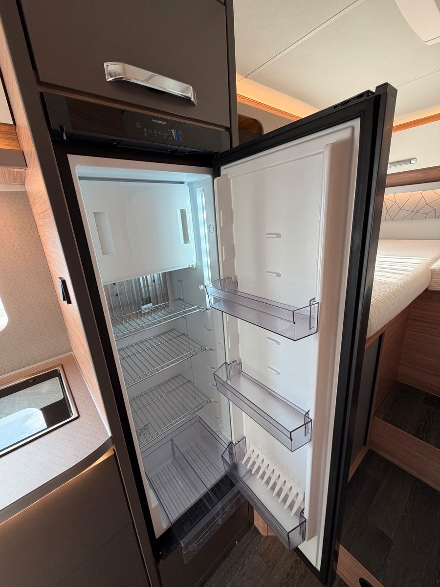 Fahrzeugabbildung Weinsberg CaraSuite 650 MEG