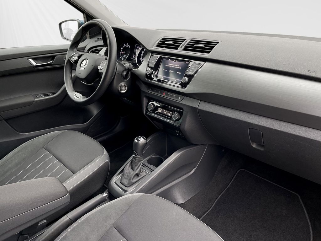 SKODA Fabia Combi Style LED PDC Kamera SHZ ACC Kessy SKODA Fabia Combi Style LED PDC Kamera SHZ ACC Kessy