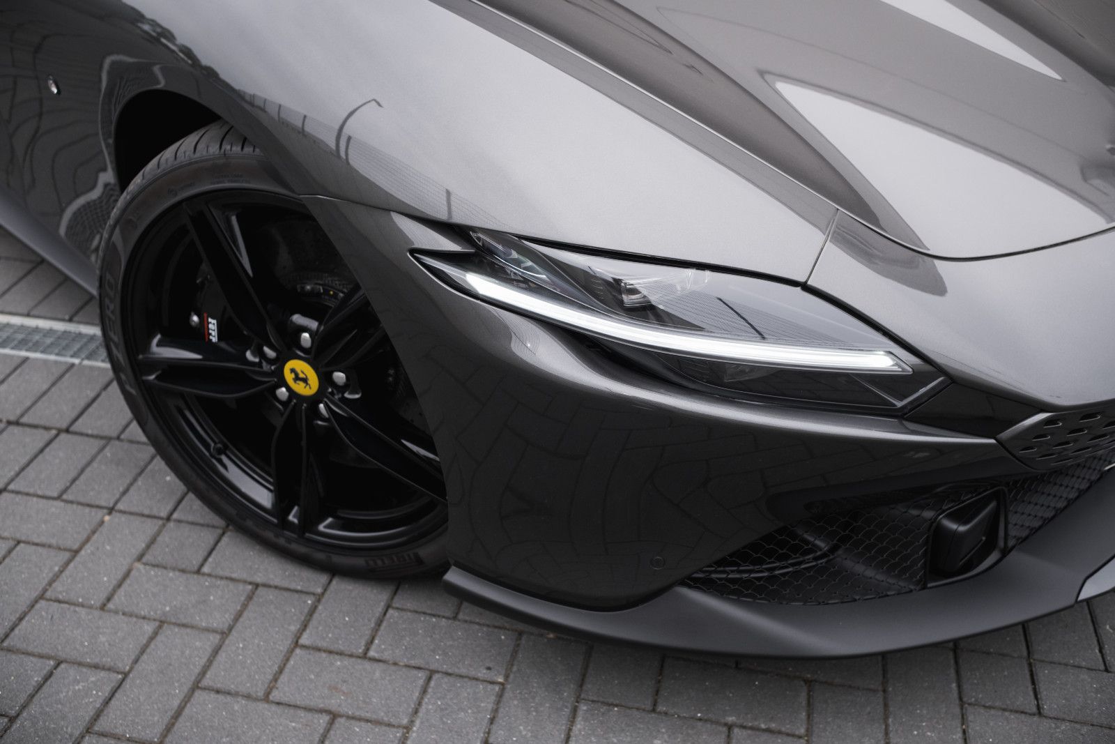 Fahrzeugabbildung Ferrari Roma Spider