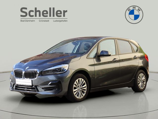 BMW 218i Active Tourer Advantage LED Anhängerkupplun