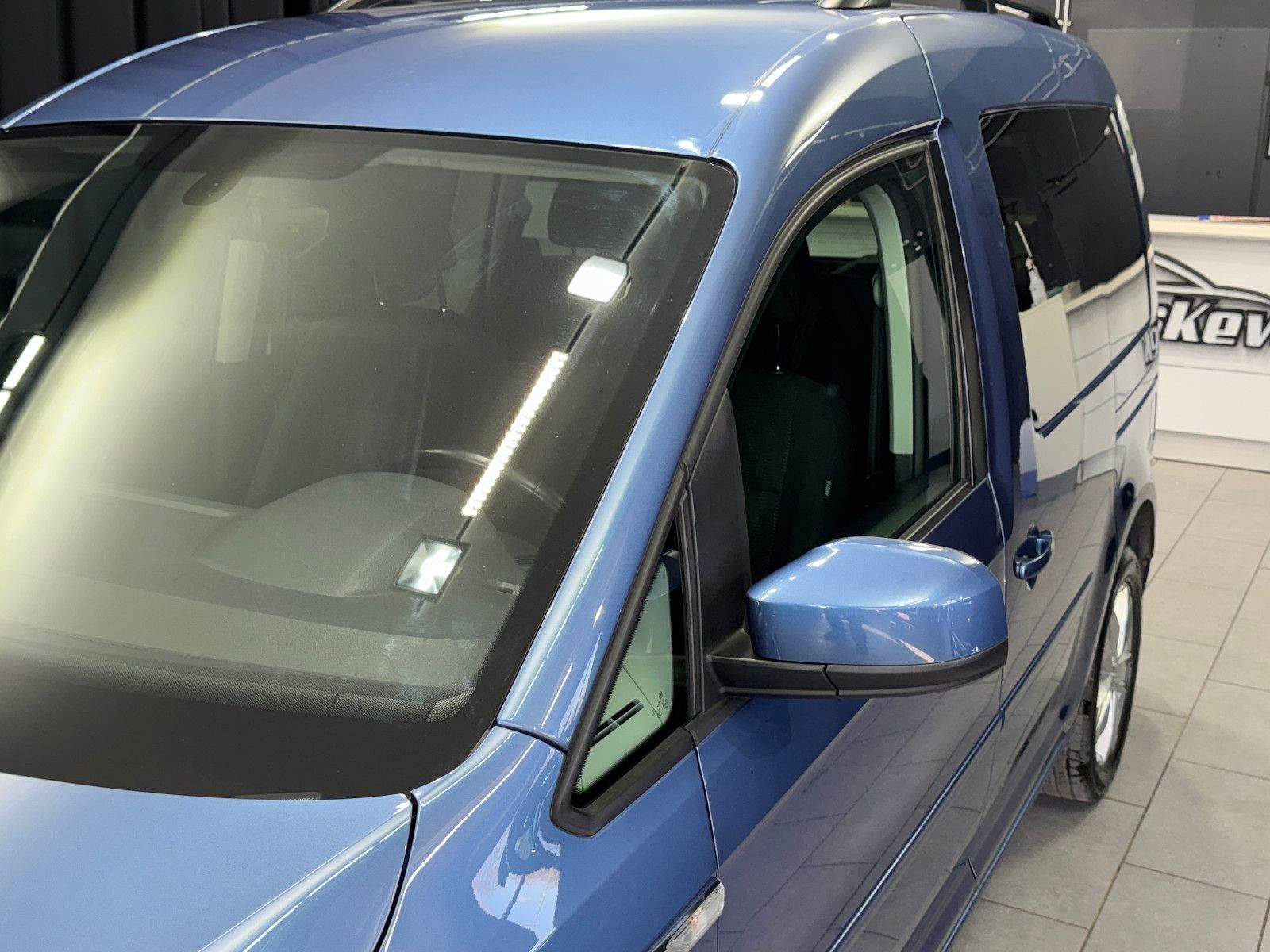 Fahrzeugabbildung Volkswagen Caddy PKW Comfortline BMT 1.4 TSI|NAVI|PDC|