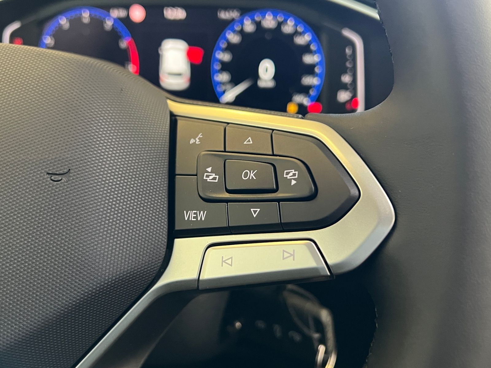 Fahrzeugabbildung Volkswagen Polo Style 1.0 TSI *15"-LM, Navi, ACC*
