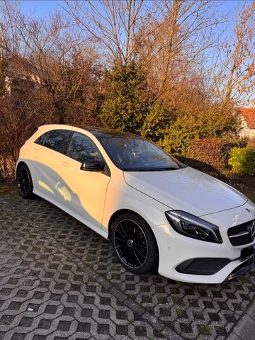 MERCEDES-BENZ A 180 - AMG Line