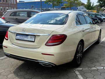 Mercedes E 220 - 4
