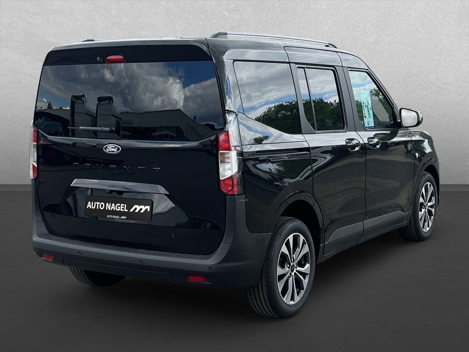 Ford Tourneo Courier Titanium 1,0l EcoBoost AAC TWA imagem 2