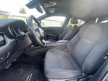 Toyota C-HR - 8