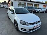 Volkswagen Golf VII Variant Highline BMT - mit Benzin-Antrieb: Alcantara, Berganfahrassistent, Kombi, mit Klimaanlage