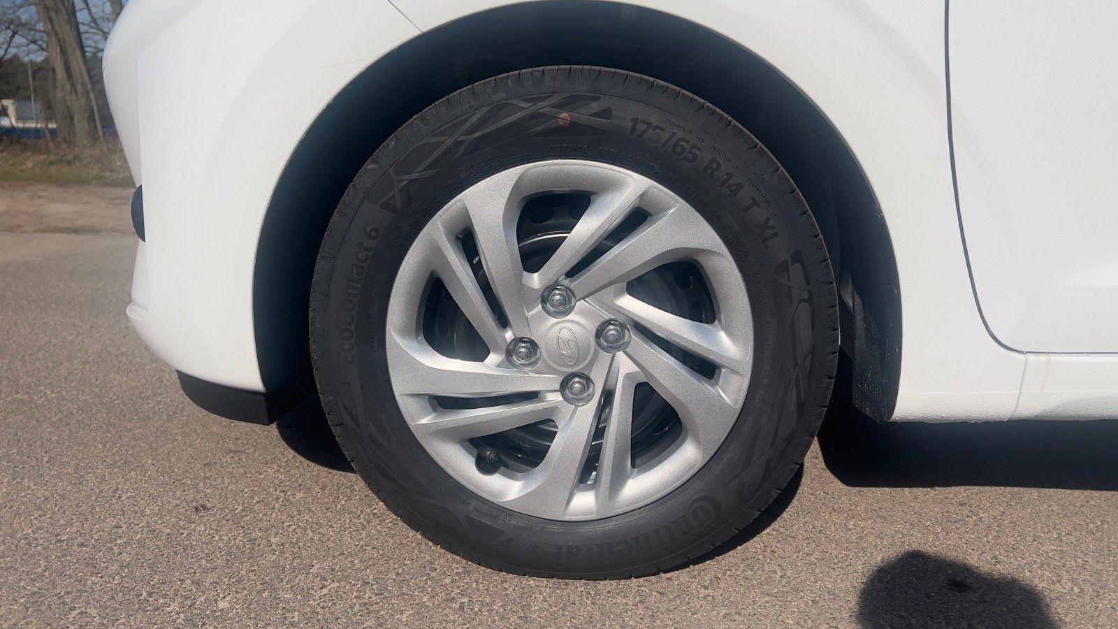 Fahrzeugabbildung Hyundai i10 1.0 Select *Navi*Klima*CarPlay*RFKamera*PDC*