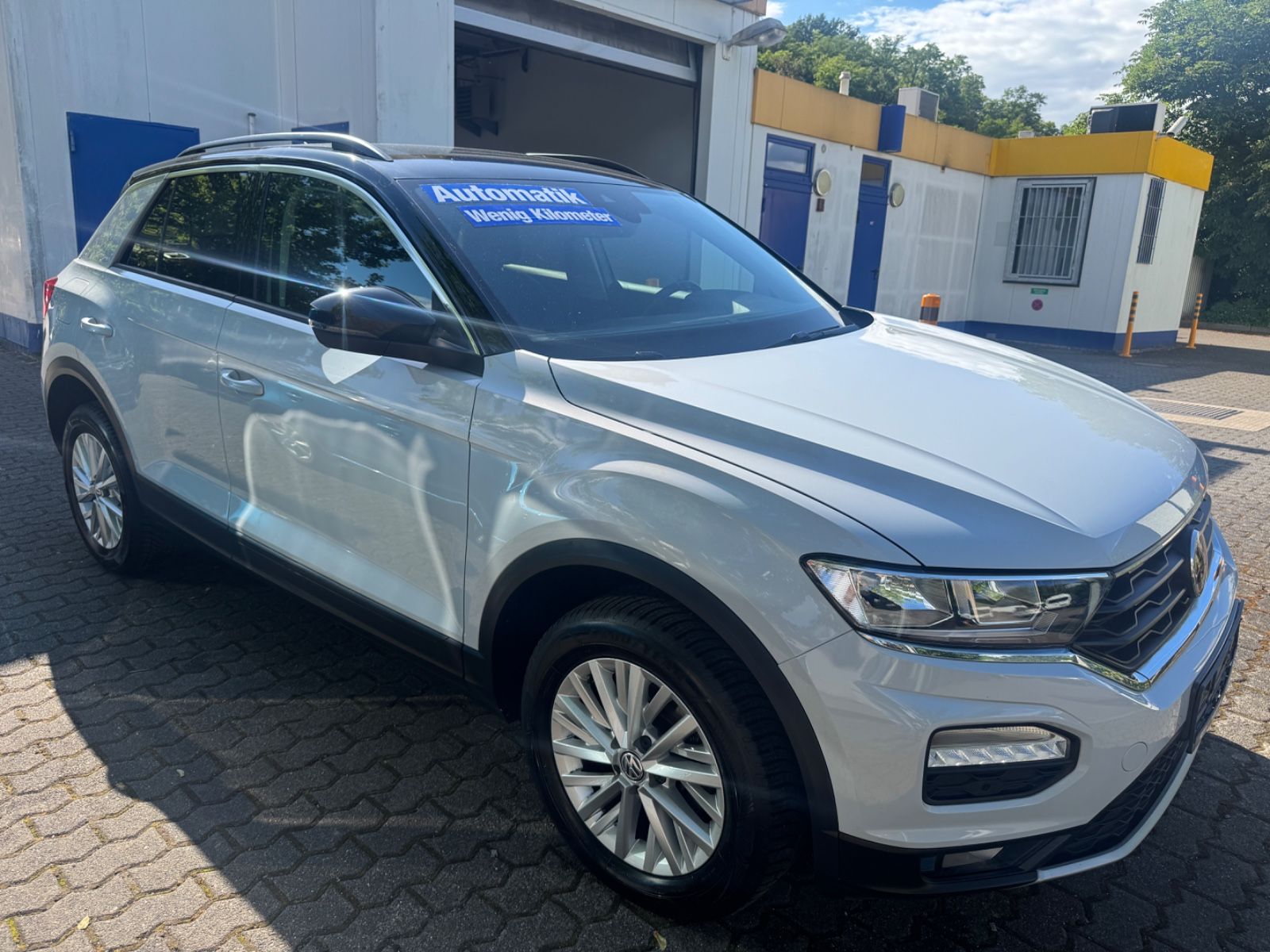 Fahrzeugabbildung Volkswagen T-Roc Style LED+Kamera+Navi+LANE+ACC
