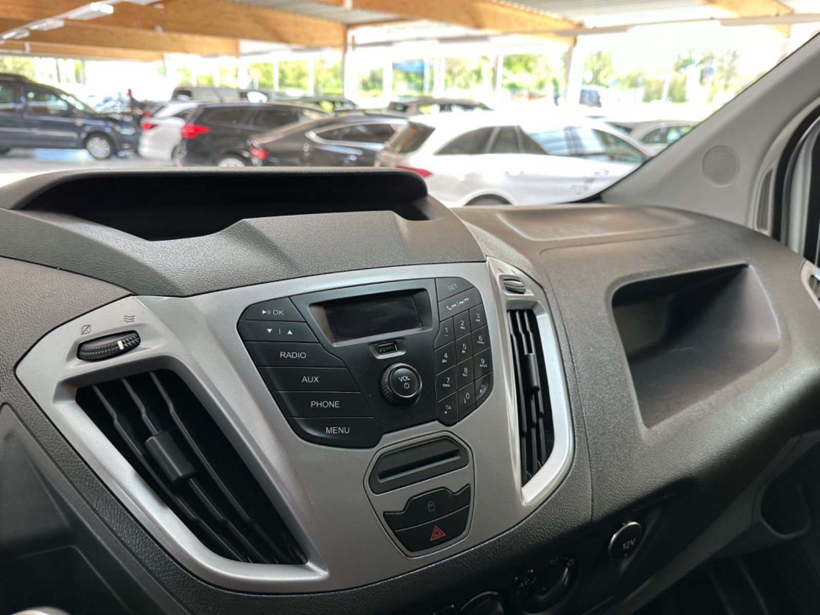 Fahrzeugabbildung Ford Transit Custom Kasten 310 L2 *Trend*Klima*