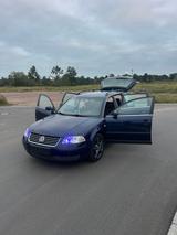 Volkswagen Vw Passat 1,6l TÜV neu - Volkswagen Passat aus 2001: Kombi