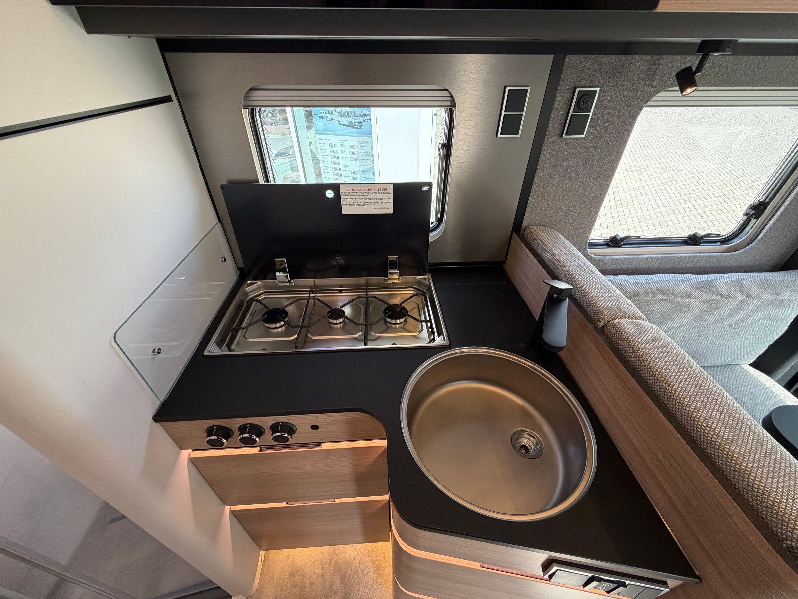 Fahrzeugabbildung HYMER / ERIBA / HYMERCAR B-Klasse MC-T 680 - 12.506€ Sparen!!!