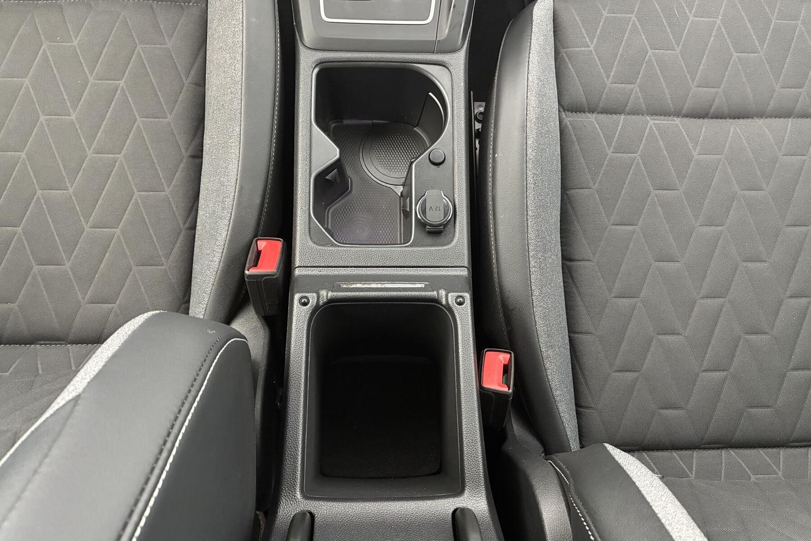 Volkswagen Golf VIII 1.5eTSI Goal IQ.LIGHT NAV Sport-FW AHK, миниатюра 15