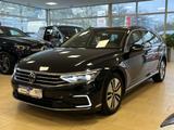 Volkswagen Passat GTE*ACC*AHK*Totwinkel*R.cam*SHZ*Tempomat - Volkswagen Passat in Bonn
