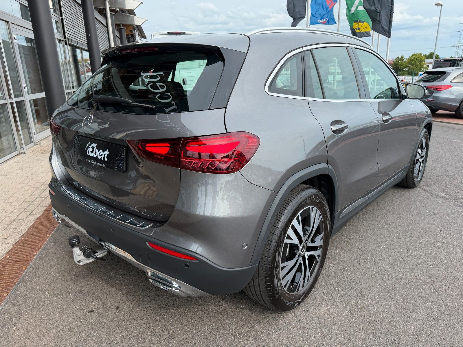Fahrzeugabbildung Mercedes-Benz GLA 200 d Progressive AHK+TOTW+R-Kamera+Carplay